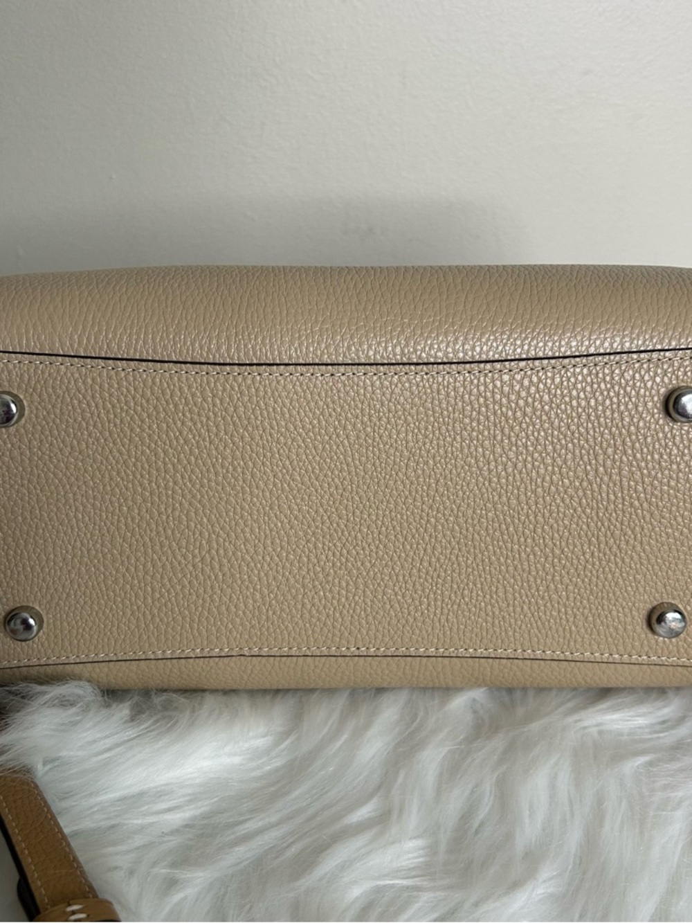 Coach Rowan Satchel Taupe Chalk White Pebbled Leather Bag Excellent - Picture 5 of 13